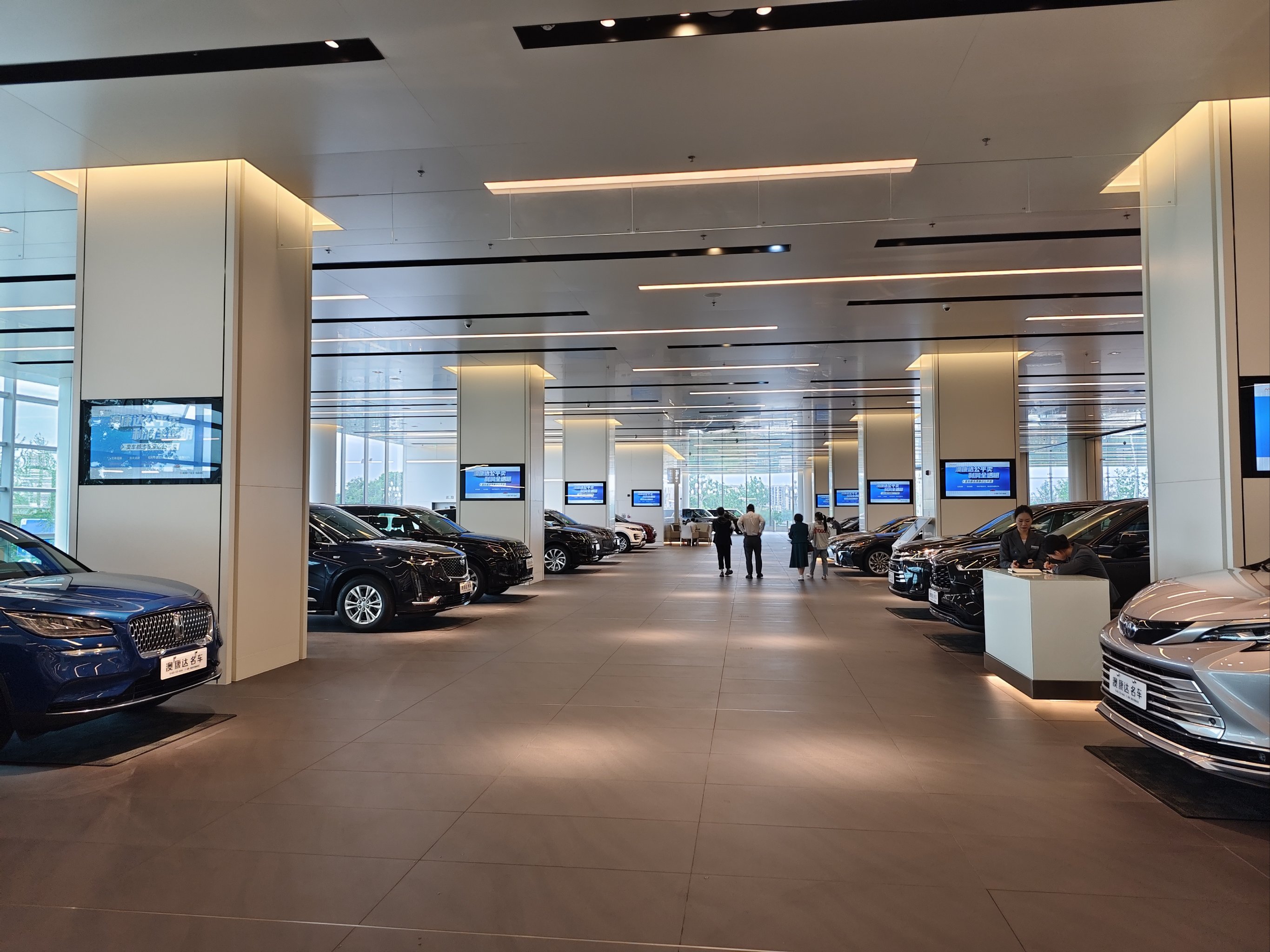 🚗发现宝藏!这家二手车店让我秒变车迷