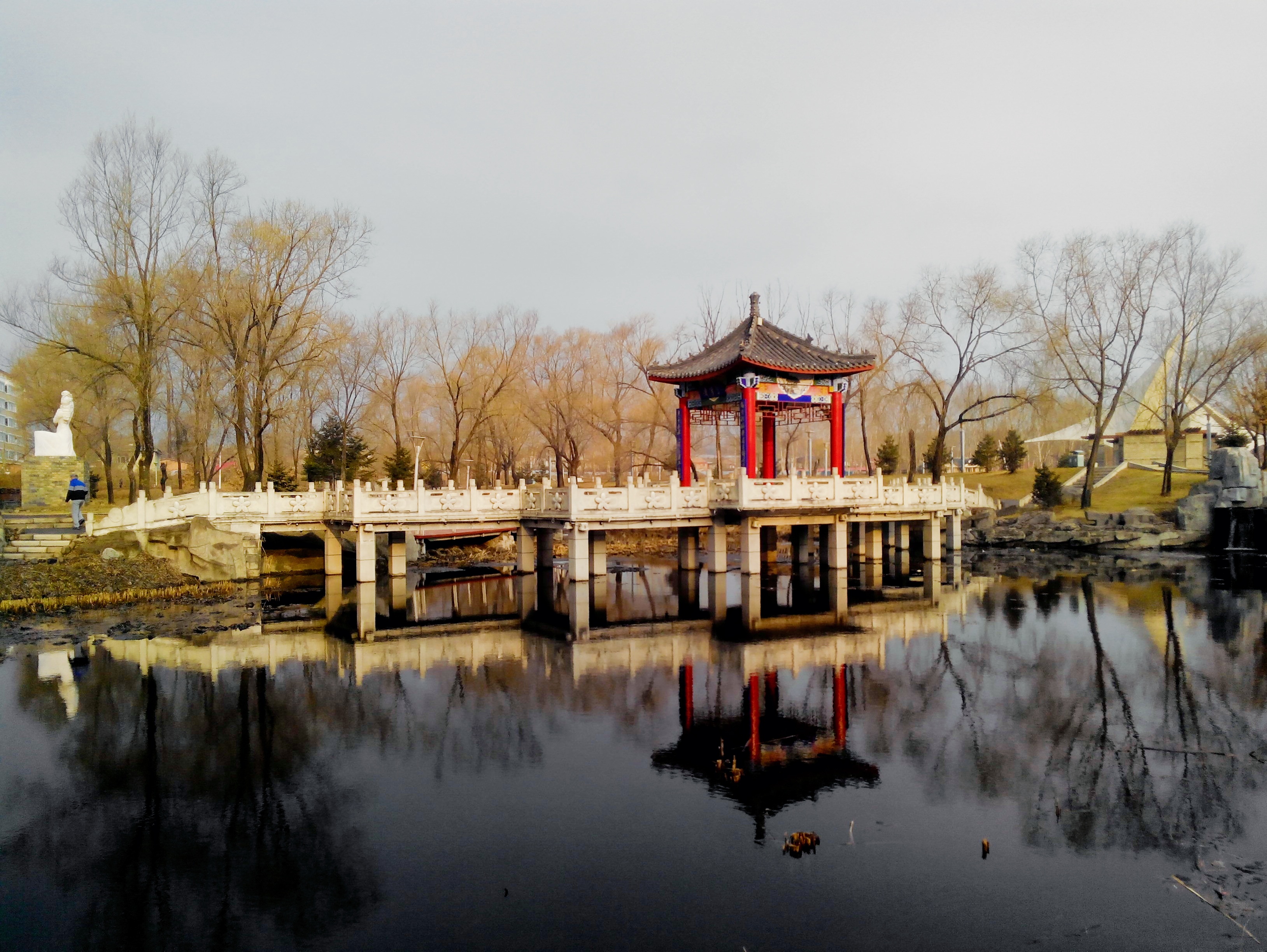 🍁秋日限定!打卡鹤岗天水湖的枫叶秘境