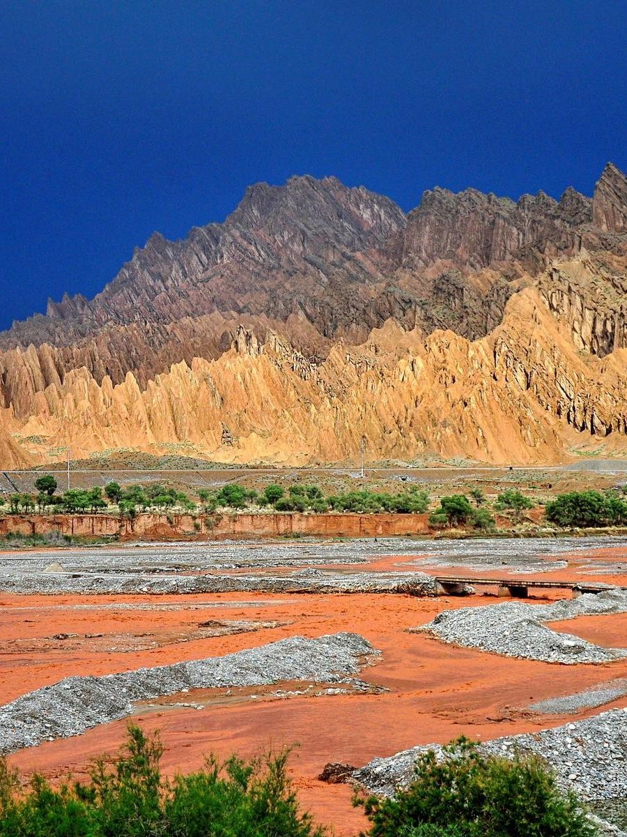 阿克苏天山神秘大峡谷图片