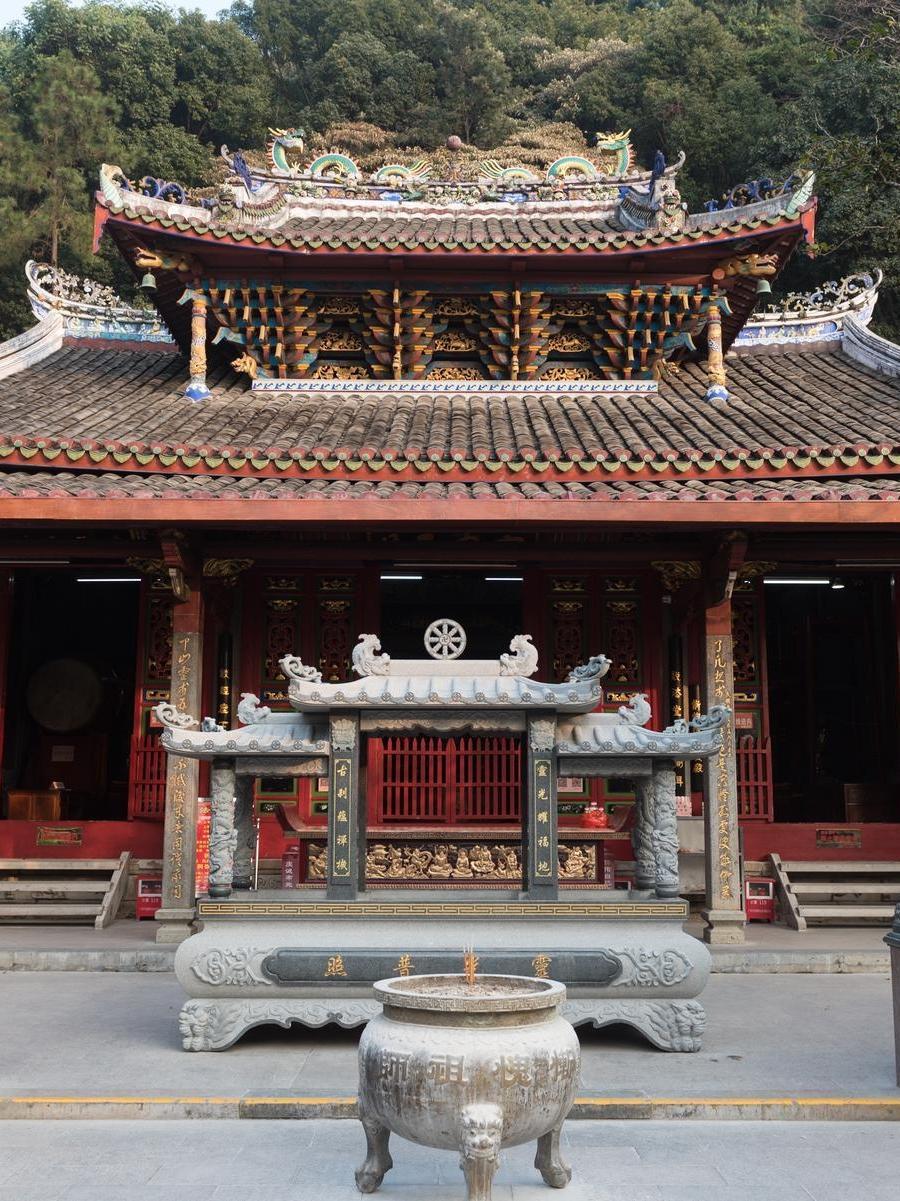 梅州阴那山灵光寺图片