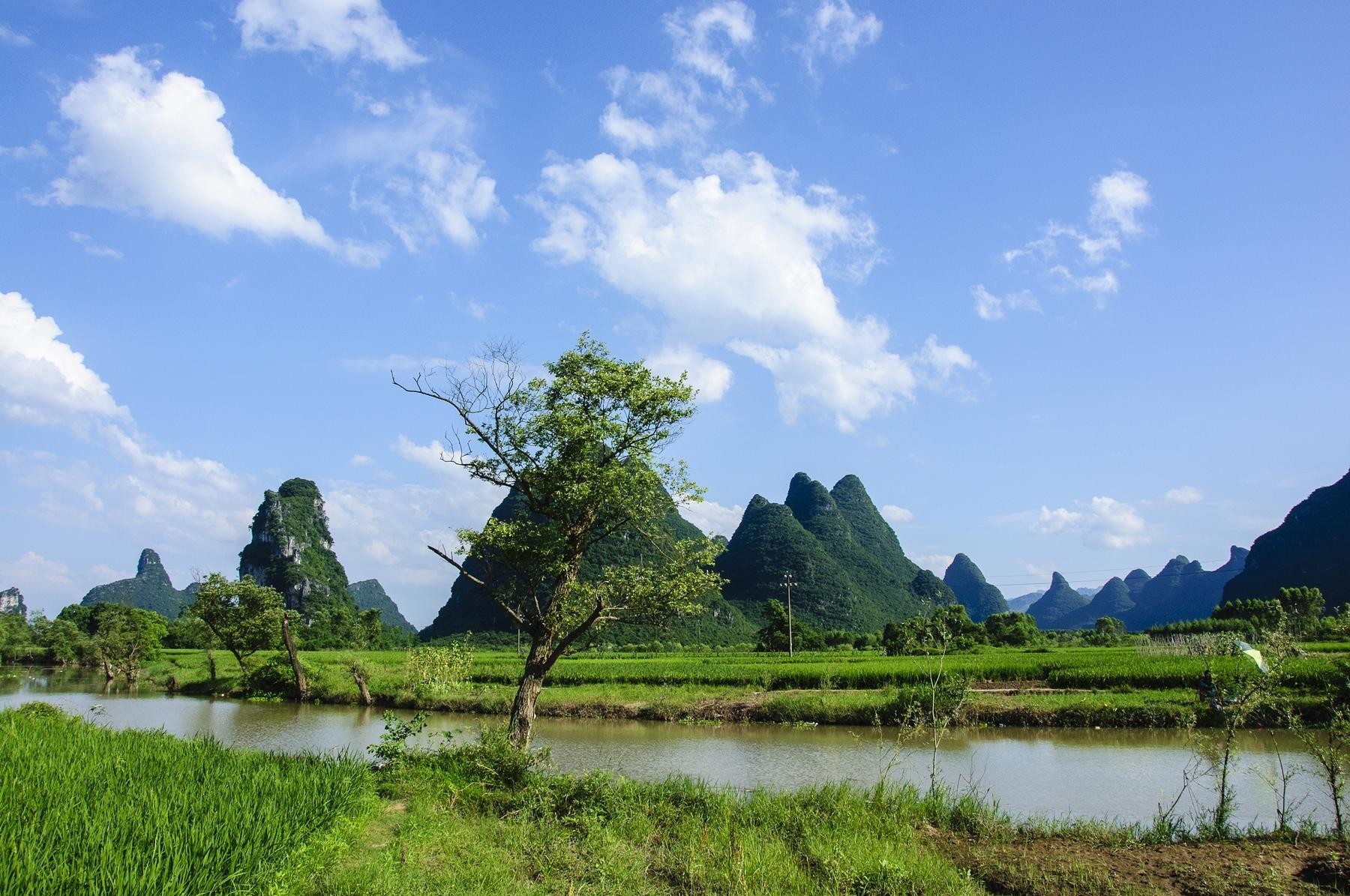 广西阳朔遇龙河风景图片