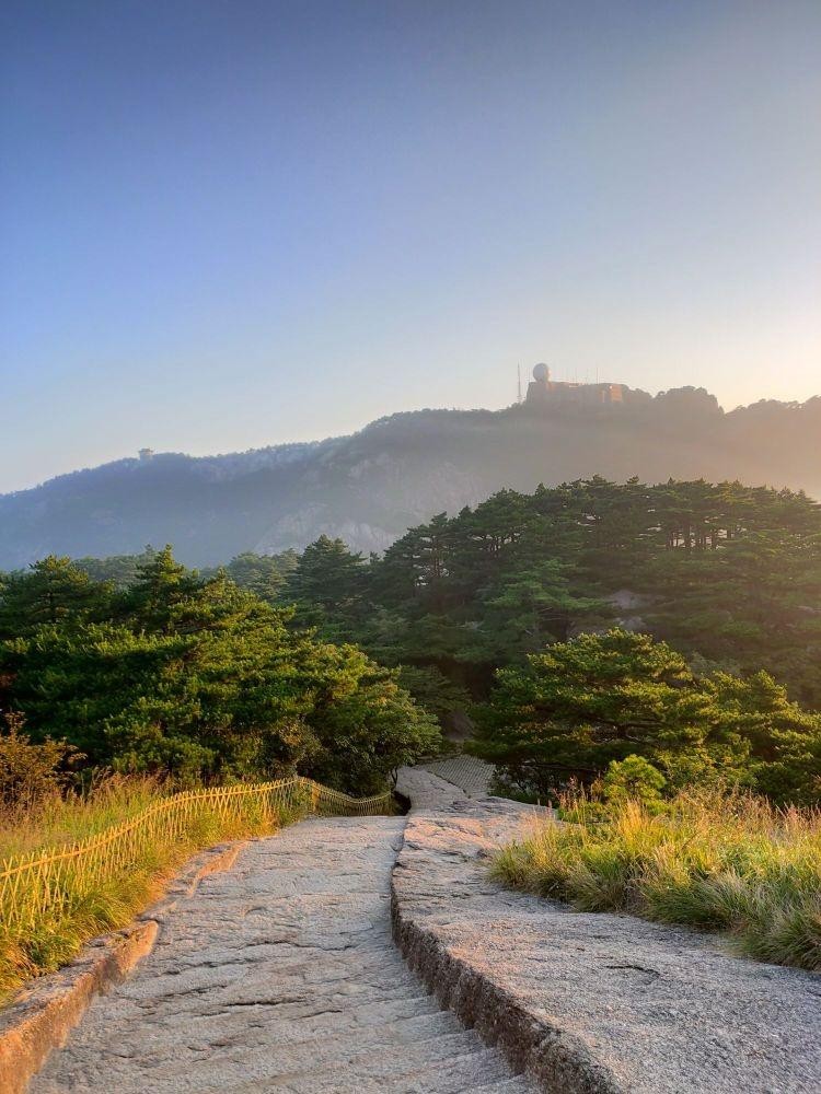 鳌鱼峰简介图片