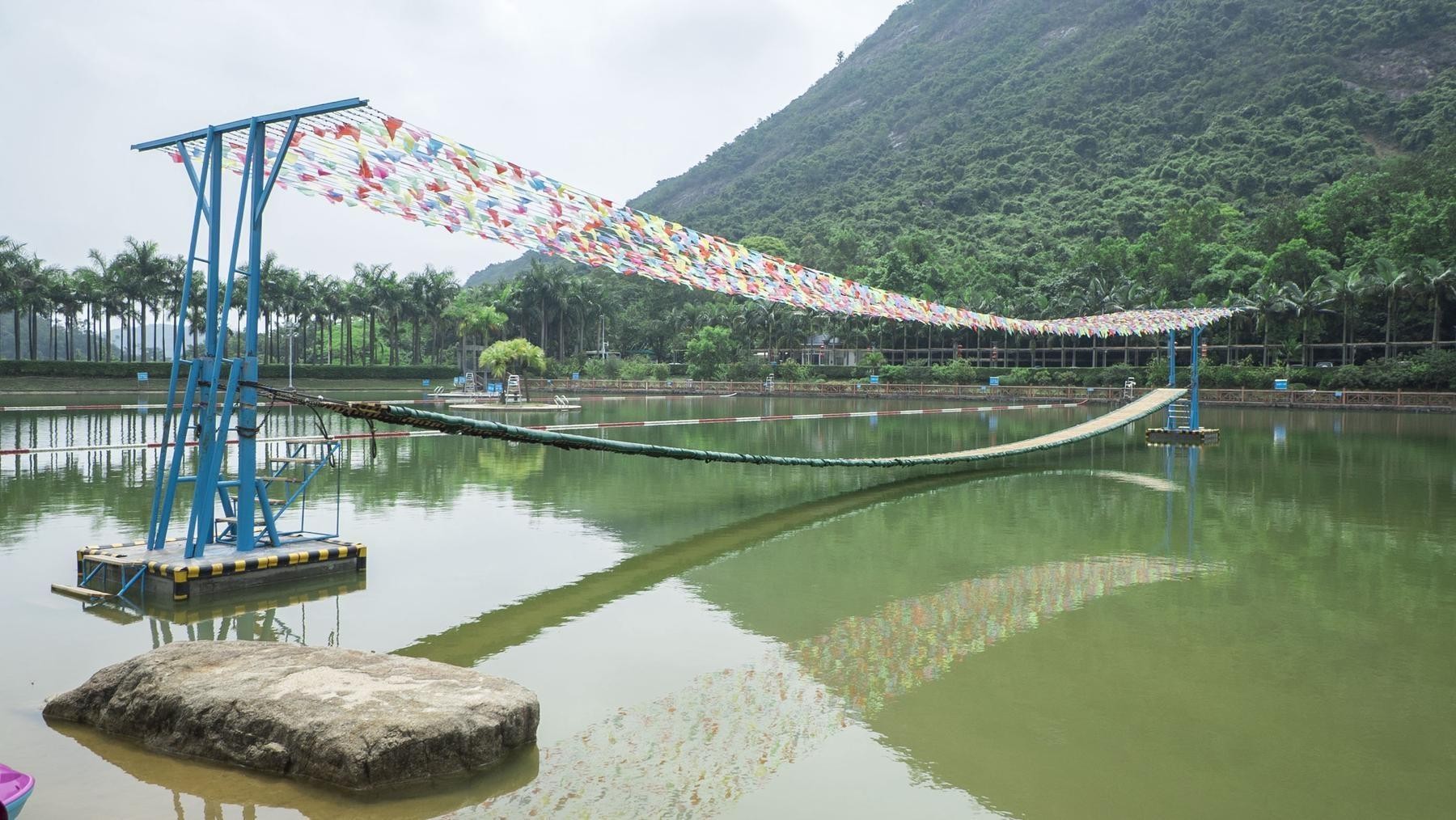 夏天就要玩水快来龙泉沙滩泳场水乐园清凉一夏