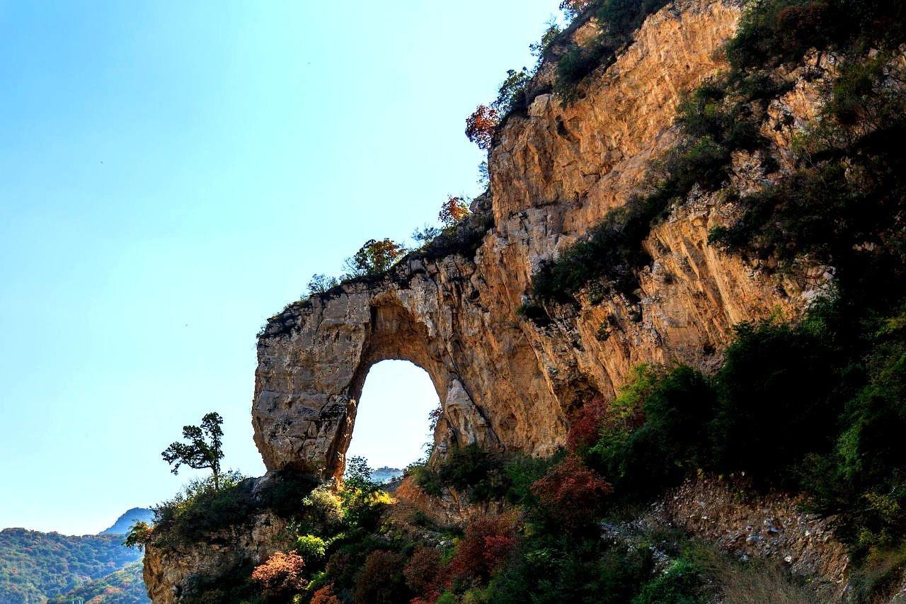 红岩岭自然风景区图片