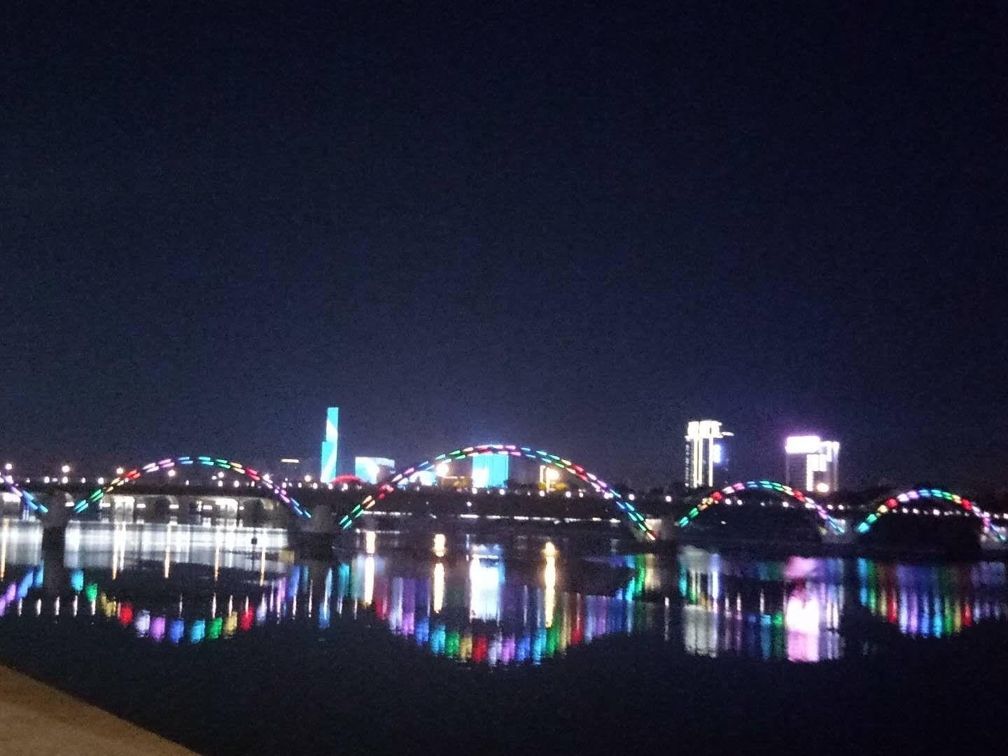 金华彩虹桥夜景图片