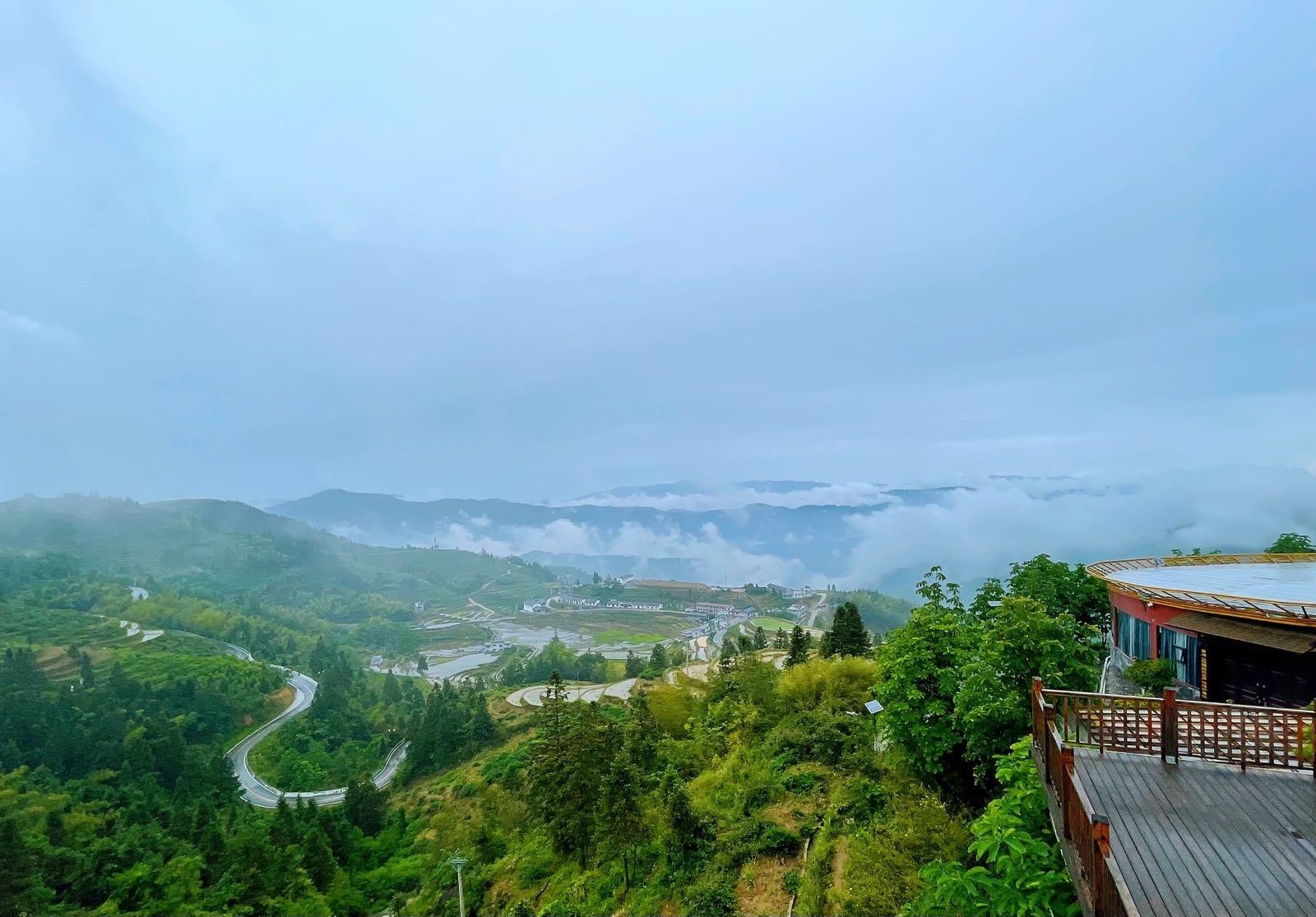 山背花瑶梯田星空云舍图片