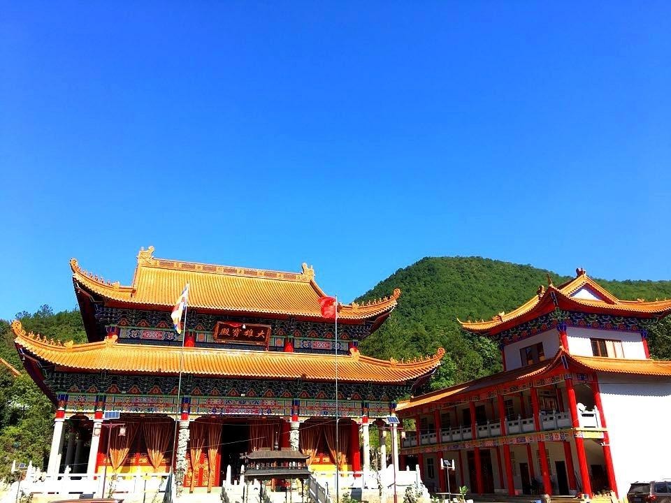 在江西赣州会昌县,藏着一座古老而神秘的寺庙——白鹅仙灵寺,一起去