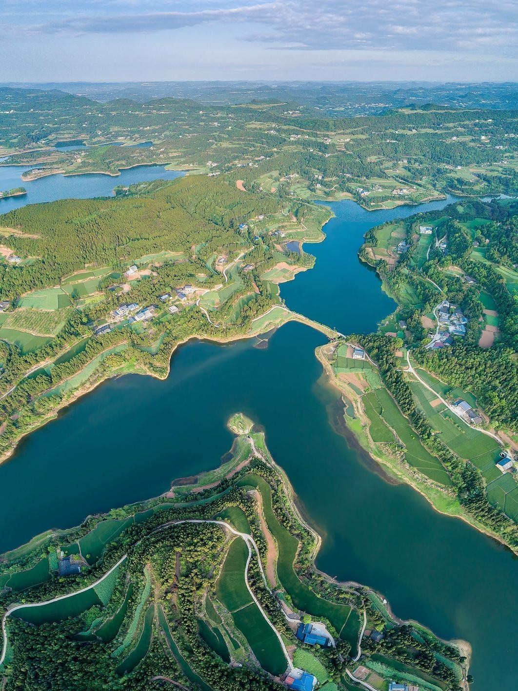 中国福镇 第一站:升钟湖风景区 位置:四川省南充市南部县升水镇