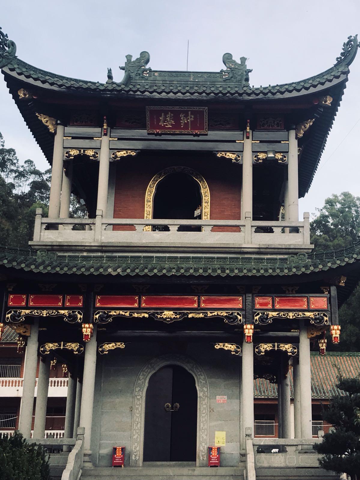 来汕尾游玩清峰禅寺清云山和大德妈祖庙旅游区感受这座城市的独特