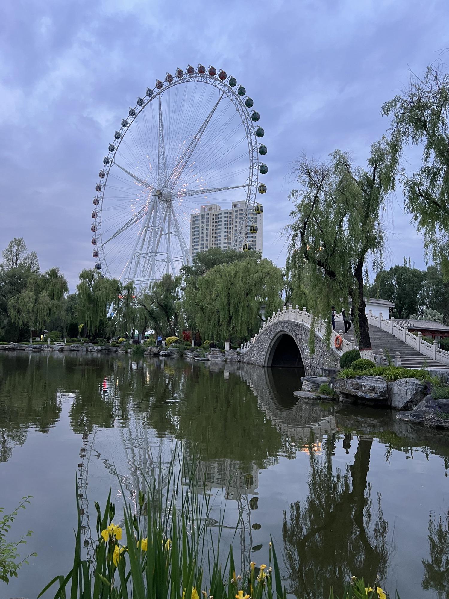 西宁一日游必去景点图片