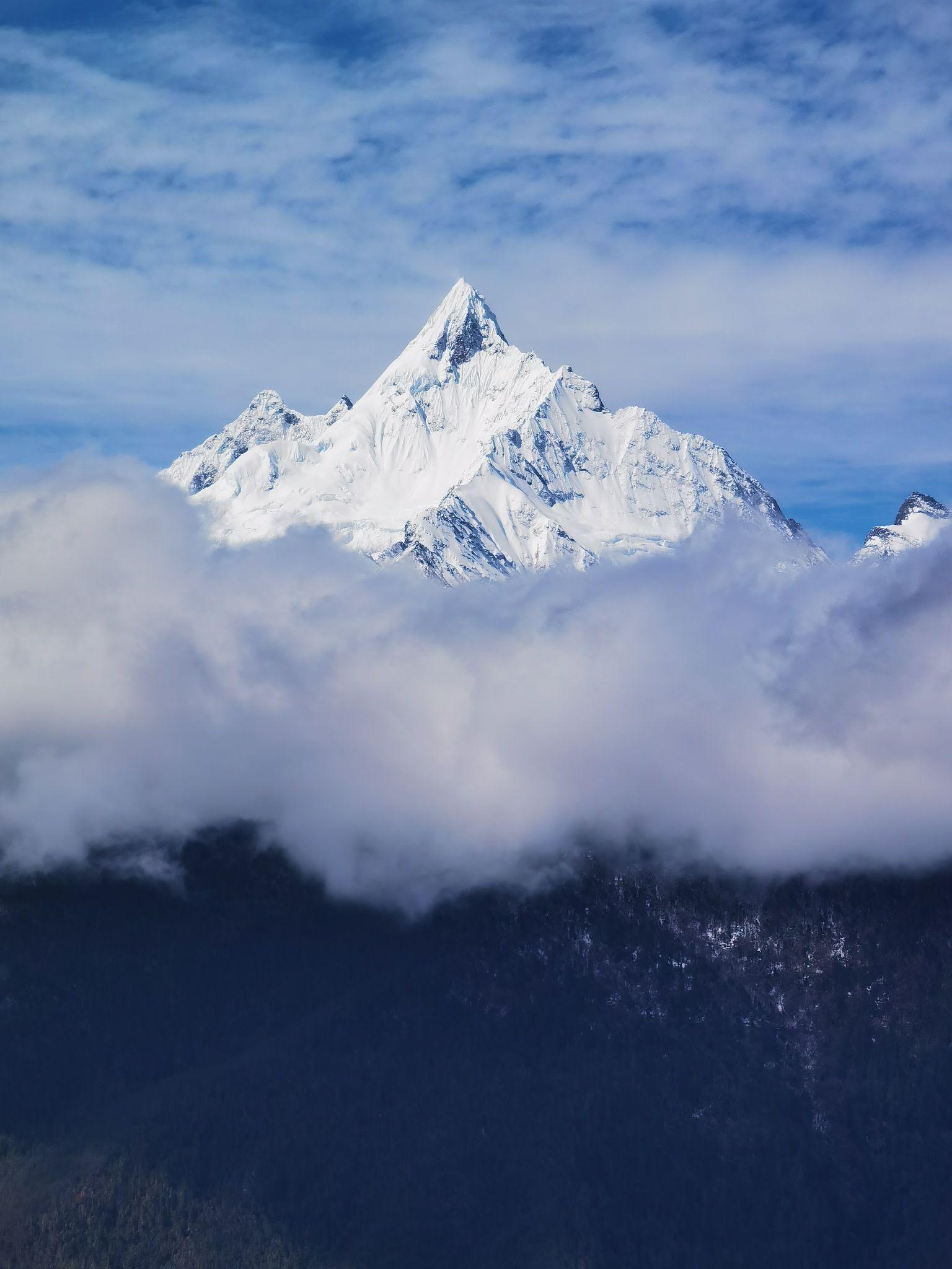 梅里雪山简介图片