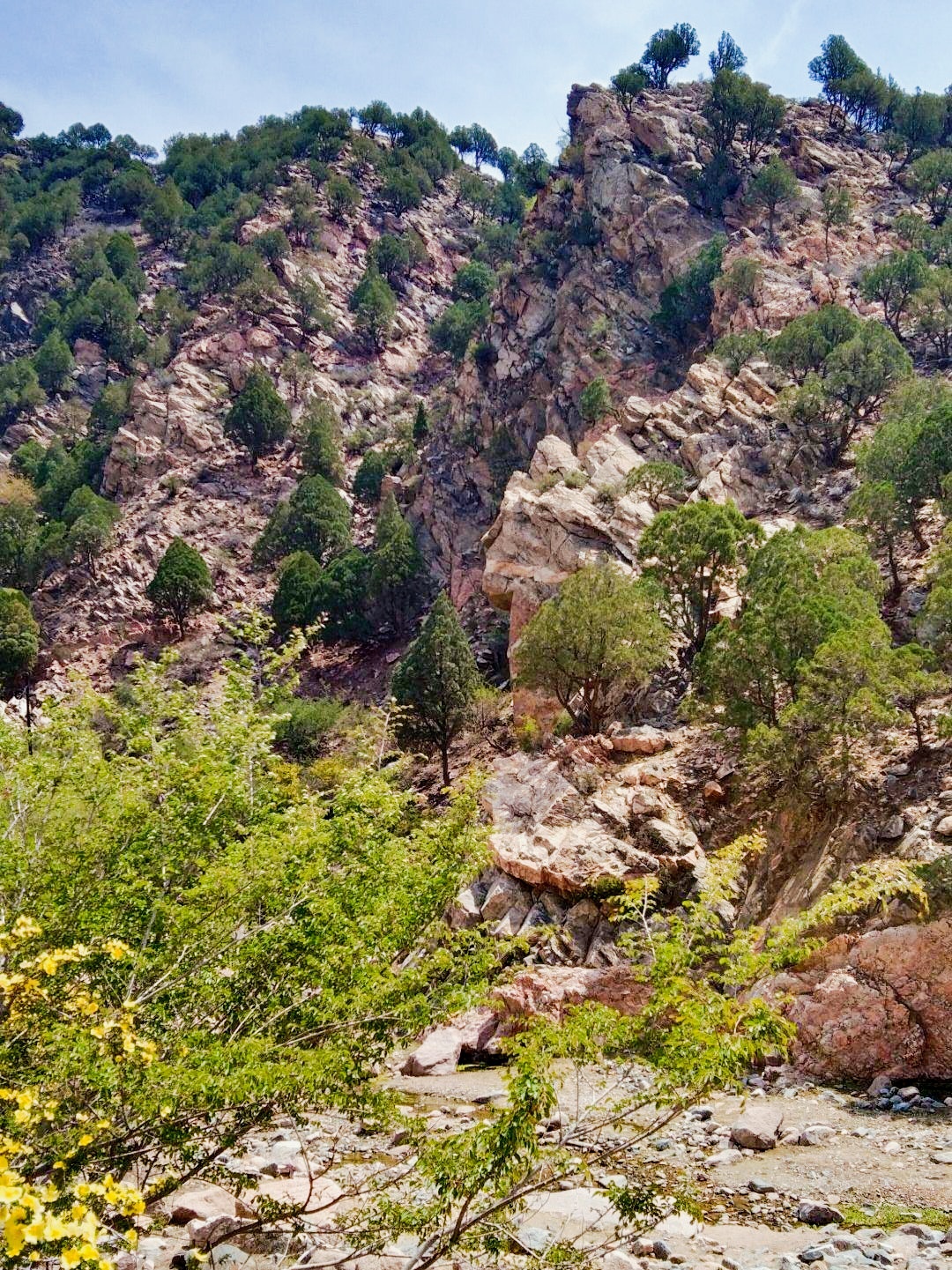 梅力更风景区历史悠久,曾是古代游牧民族的栖息地