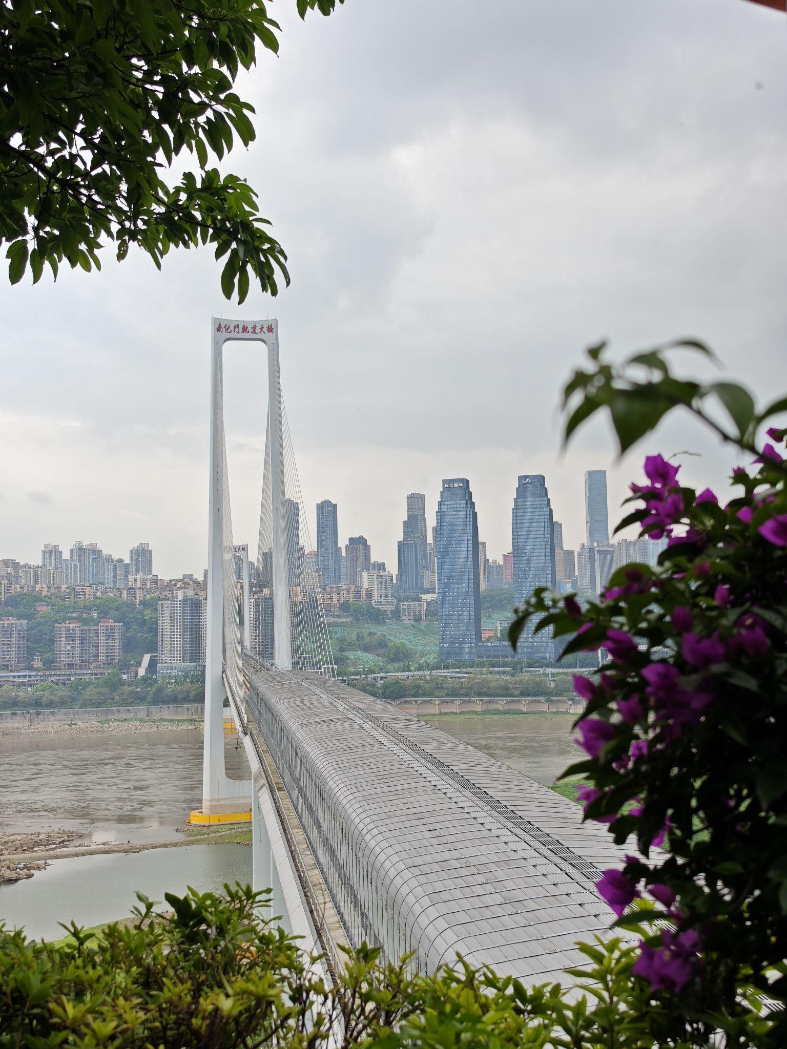 重庆山顶道图片