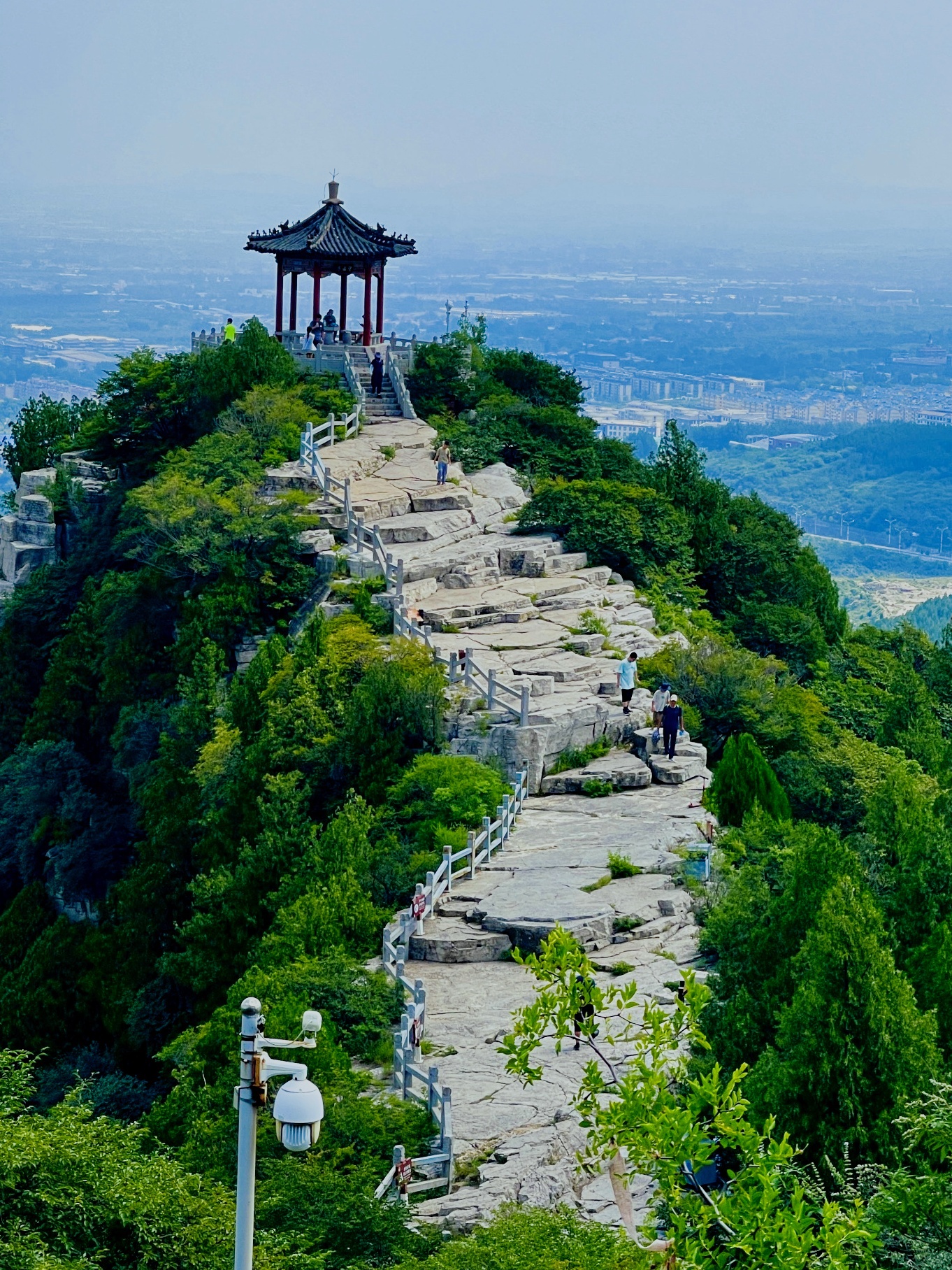 景点也很丰富,拍照打卡特别合适📷