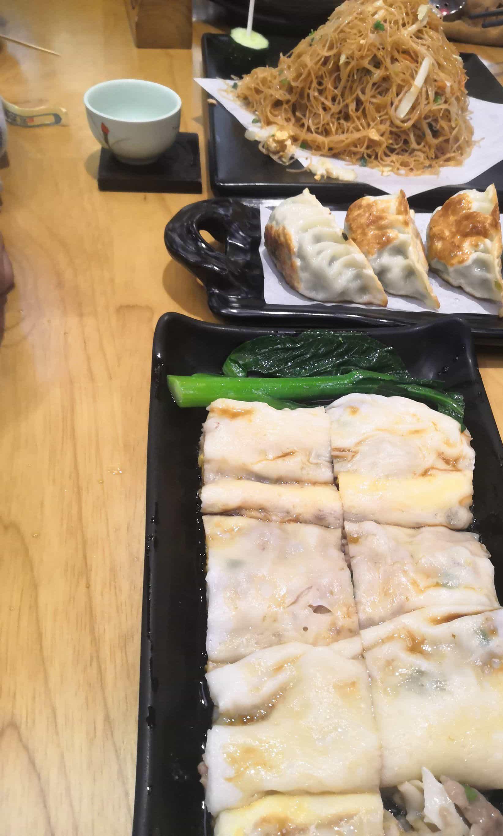 种类多,味道不错,分量也合适.