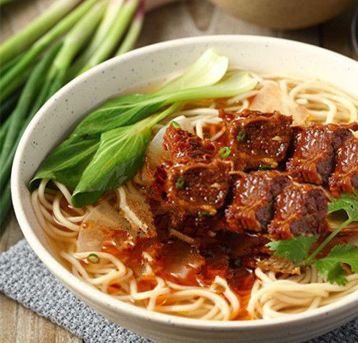 推荐菜: - 酱骨架:以前吃面点王都是冲着酱骨架去的,有段时间非常