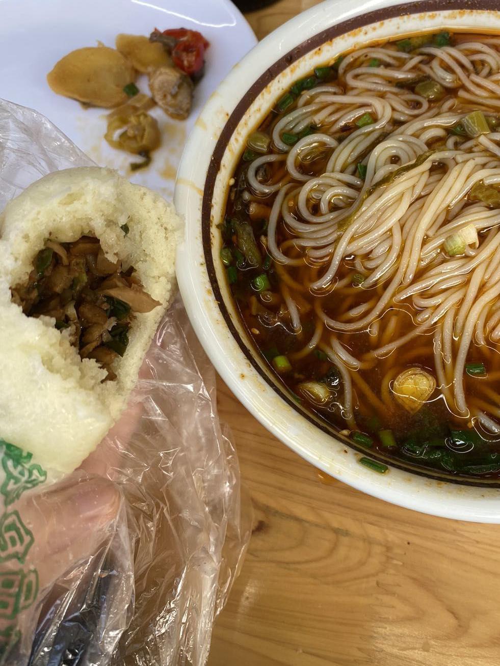 吴记鸡杂米线,10元超值美味