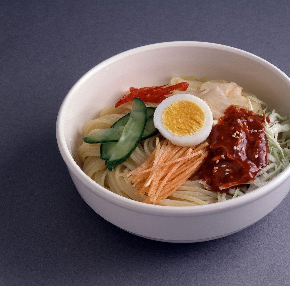 非常不错的一家店,店面不大但是各种用材都非常讲究,开放式的厨房