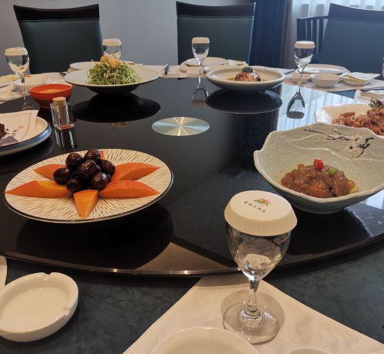 鑫海大酒店一直是我们这边味道比较好的饭店,没到逢年过节这边都是